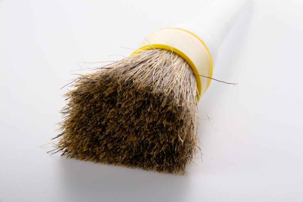 Round Grease Brush Natural Bristle 2.5cm Creeds Direct