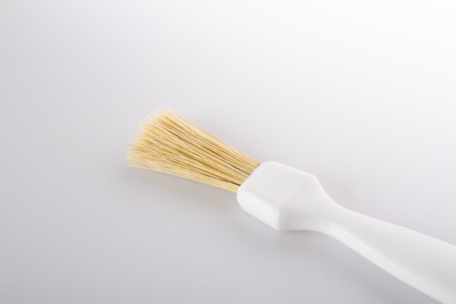 Flat Wash Brush Natural Bristle 2.5cm Creeds Direct