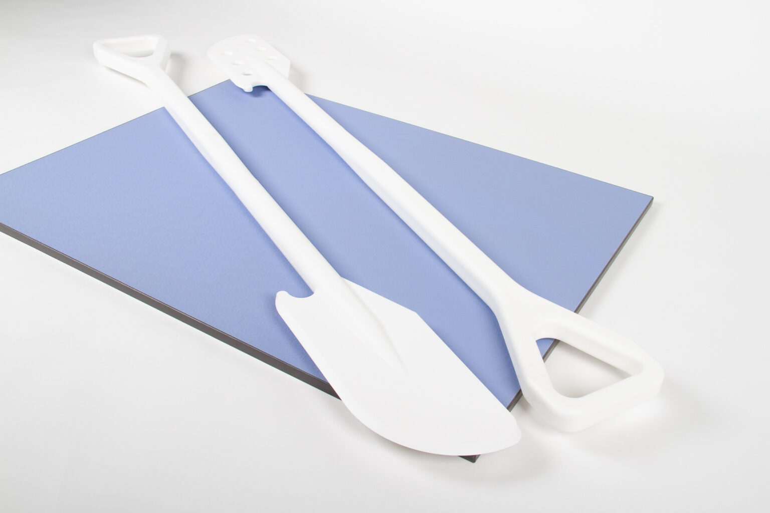 Stirring Paddle White Plain (119cm) Creeds Direct